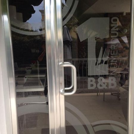 B&B Numero Uno Бишелие Екстериор снимка